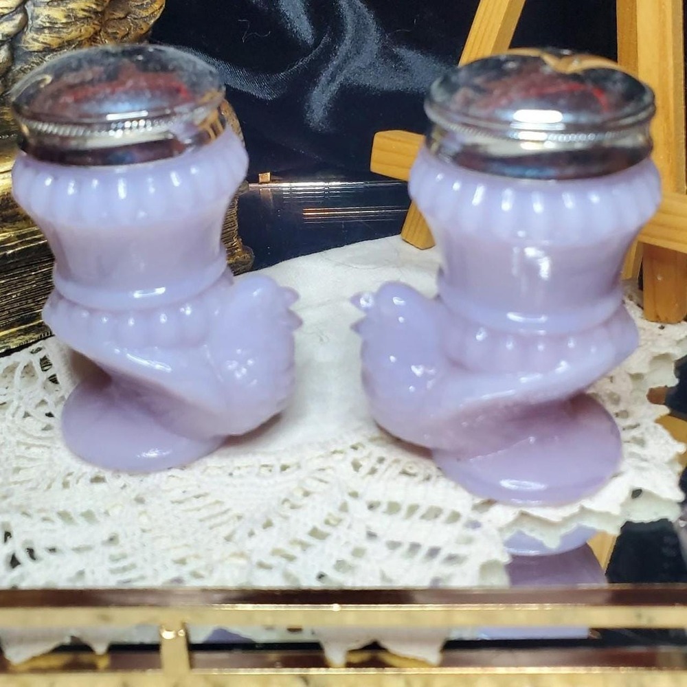 Rare Degenart Salt & pepper shakers